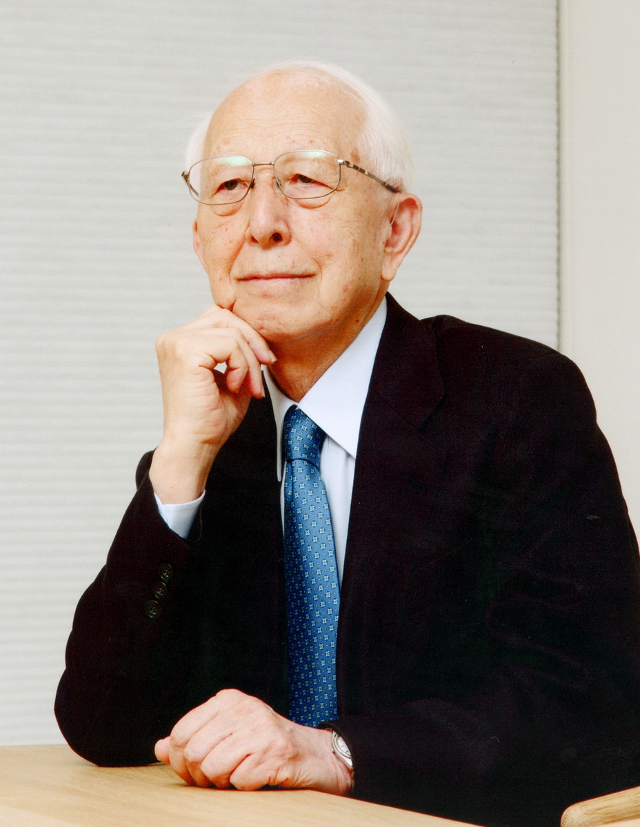 Trauer um Fumihiko Maki / Japanischer Pritzker-Preisträger und Architekt des Museums Reinhard Ernst starb am 6. Juni 2024 im Alter von 95 Jahren