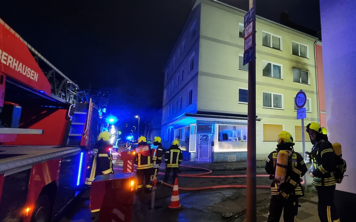 FW-OB: Zimmerbrand durch Einsatzkräfte der Feuerwehr schnell gelöscht