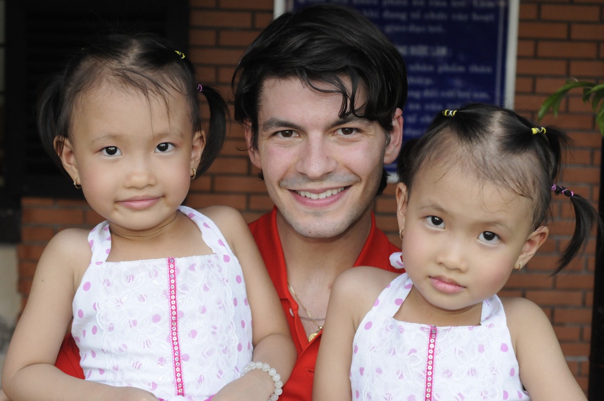 Stéphane Lambiel wird Botschafter für SOS-Kinderdorf