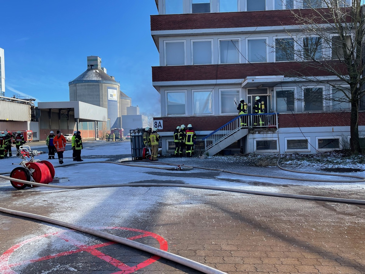 FW-ROW: Kreisbereitschaftsübung &quot;Elbe 2023&quot; der Kreisfeuerwehrbereitschaft Bremervörde