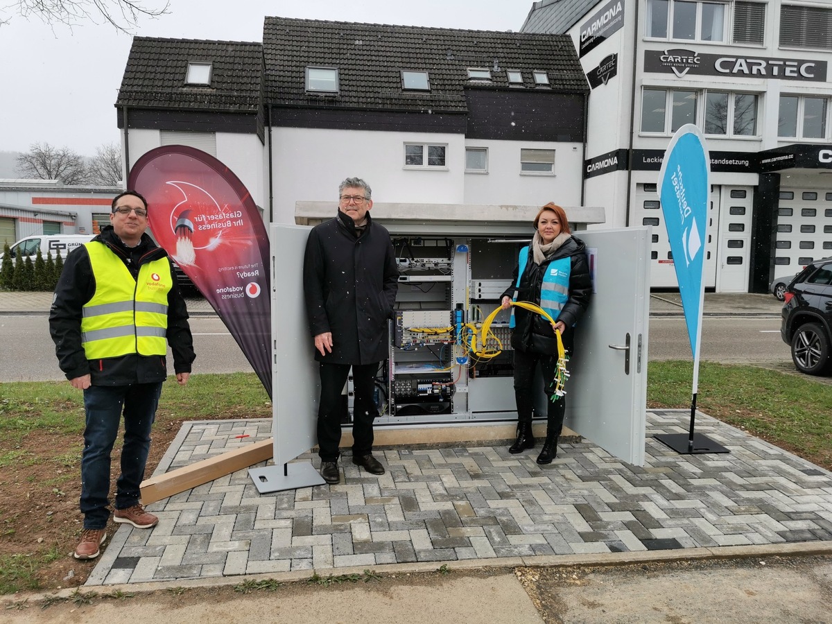 Glasfaser für Plüderhausen: Vodafone und Deutsche Glasfaser schließen Breitband-Ausbau erfolgreich ab