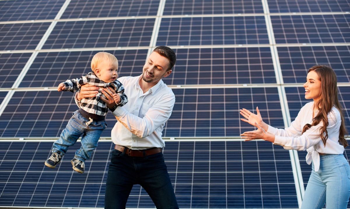 Klarsolar bietet Rettungspaket für Wechsel zu Photovoltaik / Unabhängigkeit von Strompreisentwicklungen