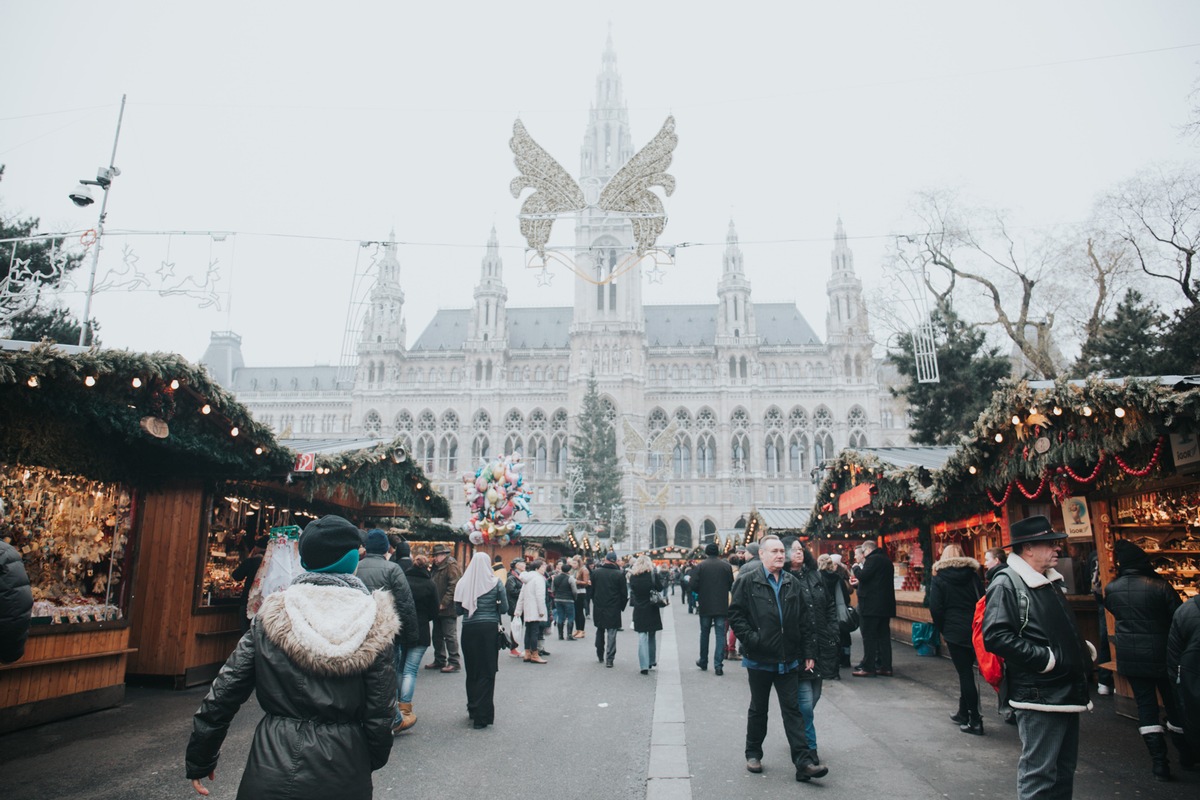 Die schönsten Weihnachtsmärkte besuchen und auch kurzfristig noch günstig übernachten bei a&amp;o Hostels