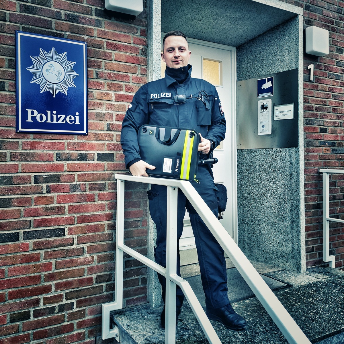 POL-HOL: Interessiert am Polizeiberuf? Einstellungsberatung am 13.01.2023 - noch freie Termine in Holzminden und Hameln