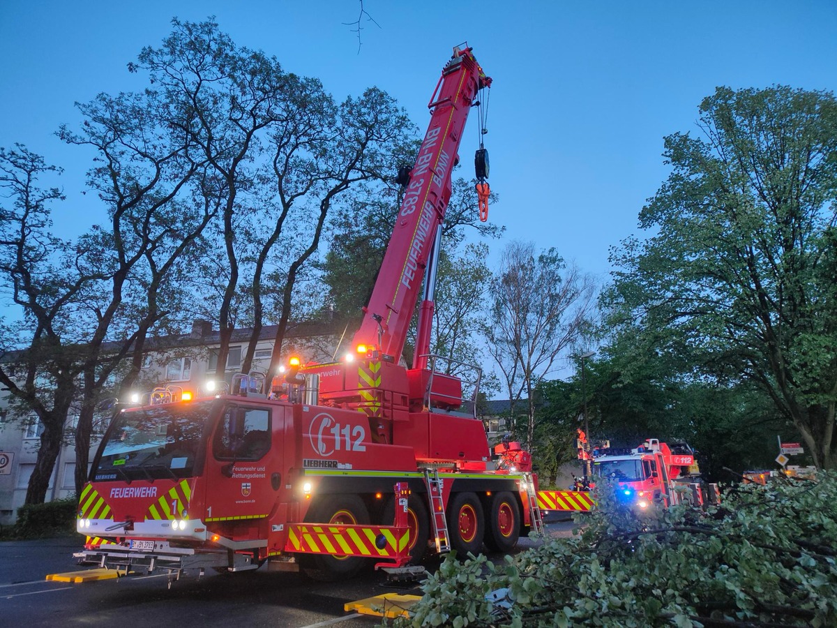 FW-BN: Sturmtief führt zu vielen Einsätzen für die Feuerwehr