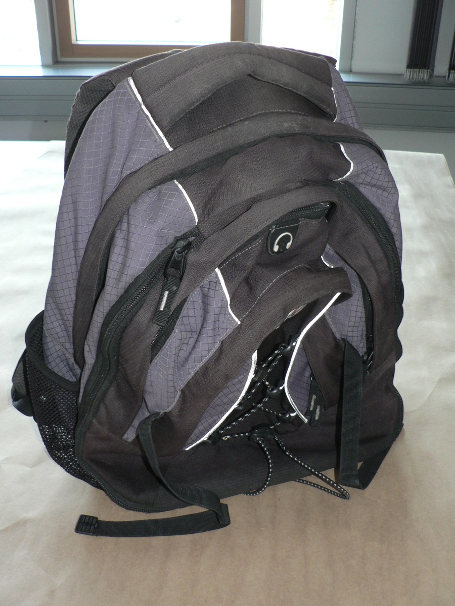 POL-F: 091204 - 1533 Frankfurt: Rucksack des vermissten Devon Hollahan gefunden; Anhang beachten