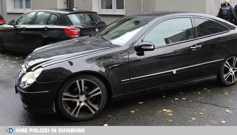 POL-DU: Beeck: Mercedesfahrer flüchtet vor Polizei