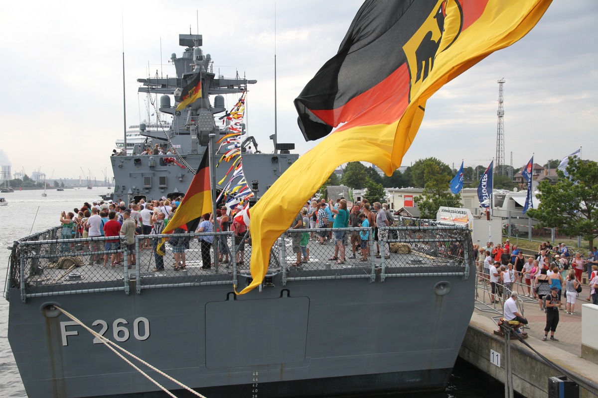 Die Marine auf der Hanse Sail 2016