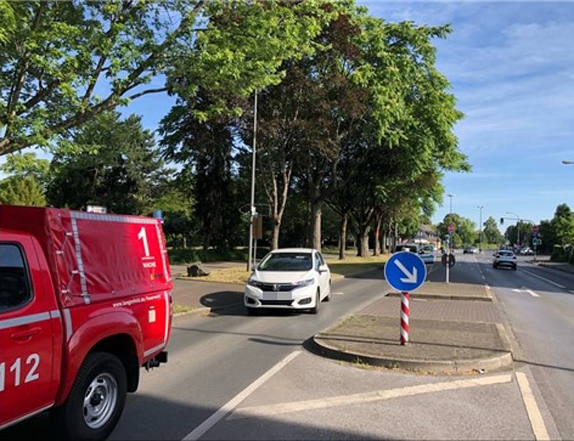 POL-ME: 14-jähriger Radfahrer bei Verkehrsunfall schwer verletzt - Langenfeld - 2206107