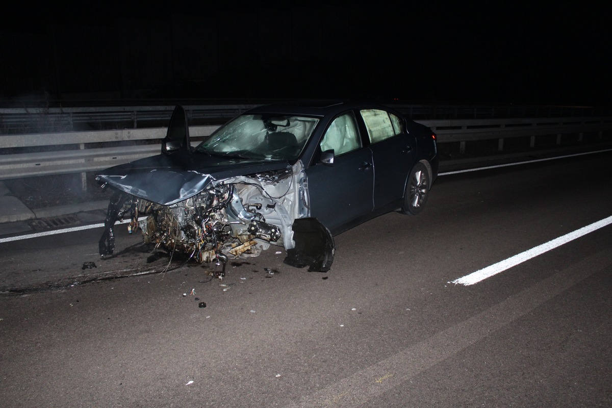 POL-PDKL: Drei Leichtverletzte nach Verkehrsunfall auf der A 6