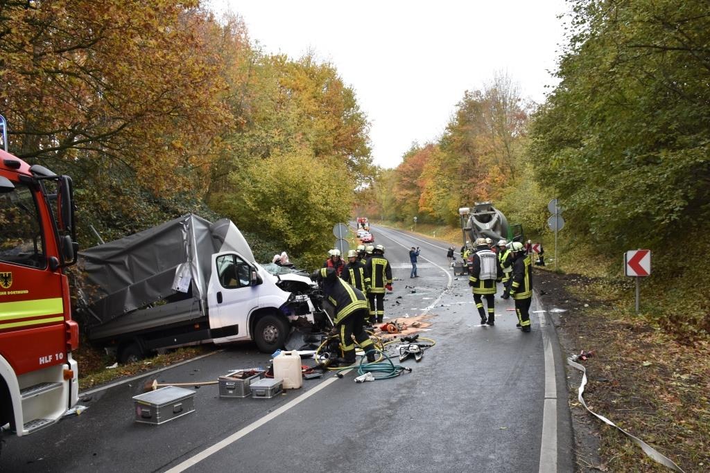 FW-DO: Verkehrsunfall mit zwei verletzten Personen