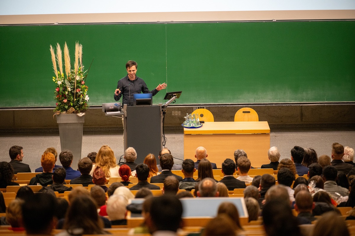 Fachbereich Informatik der Uni Koblenz verabschiedet Absolvent*innen