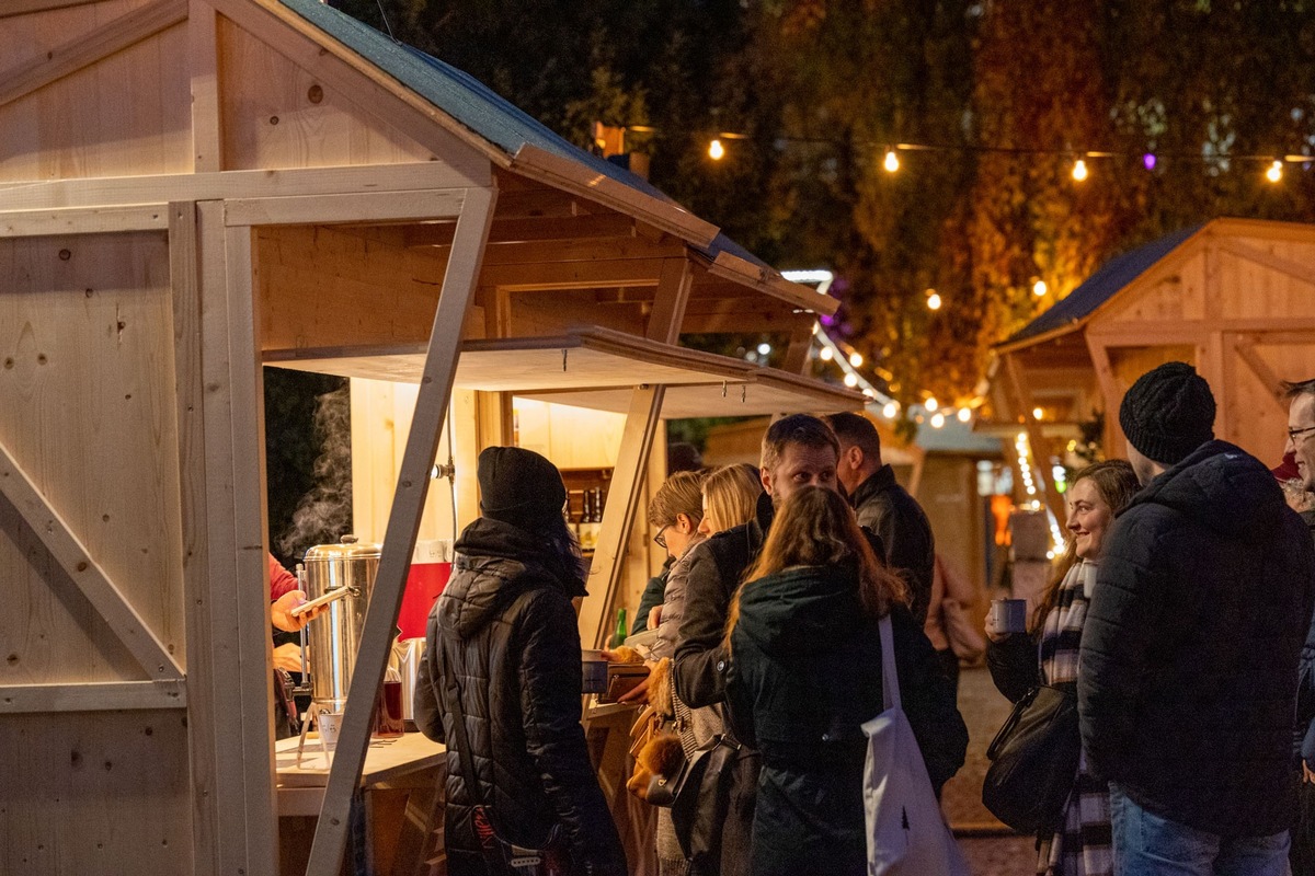 Der neue Aarauer Weihnachtsmarkt «Lieblingsstück» ist eröffnet