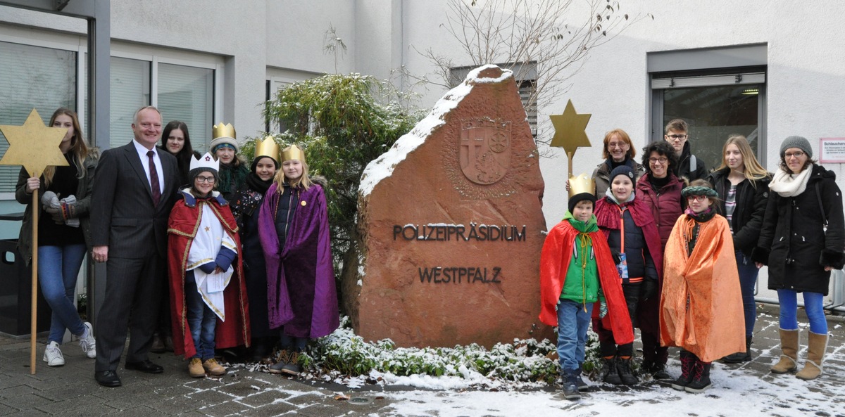 POL-PPWP: Sternsinger bringen Segen für die Polizei in der Westpfalz