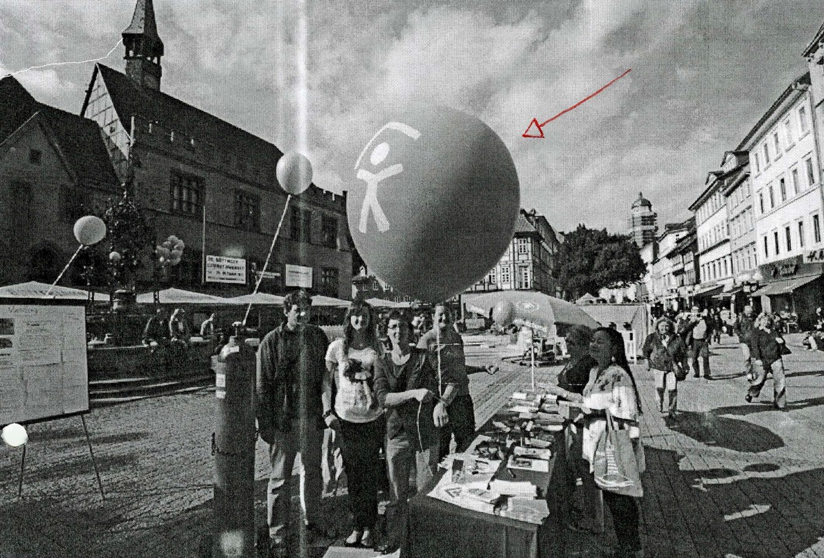 POL-GOE: (648/2011) Wo ist der Schrichmännchen-Ballon?