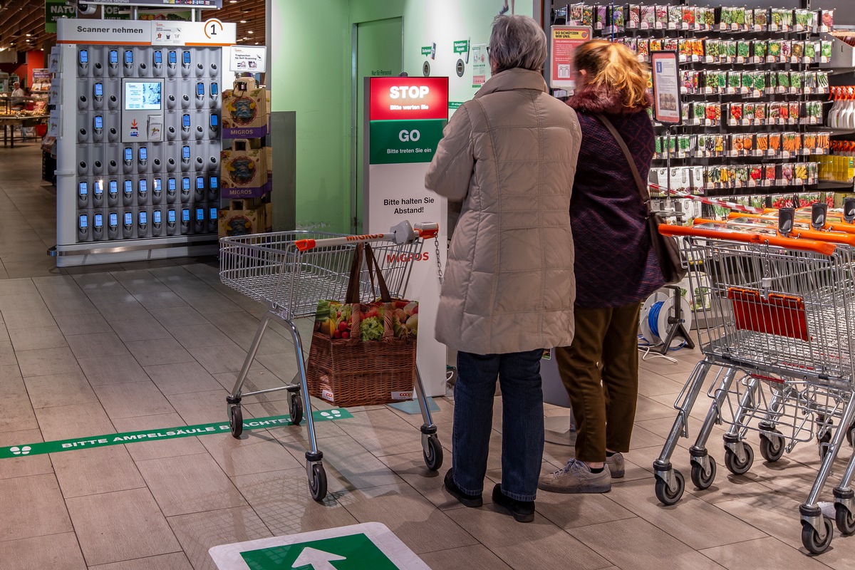 Covid19- Lösung für den Detailhandel: Zählsystem aus der Schweiz hilft Kunden die Distanz einzuhalten