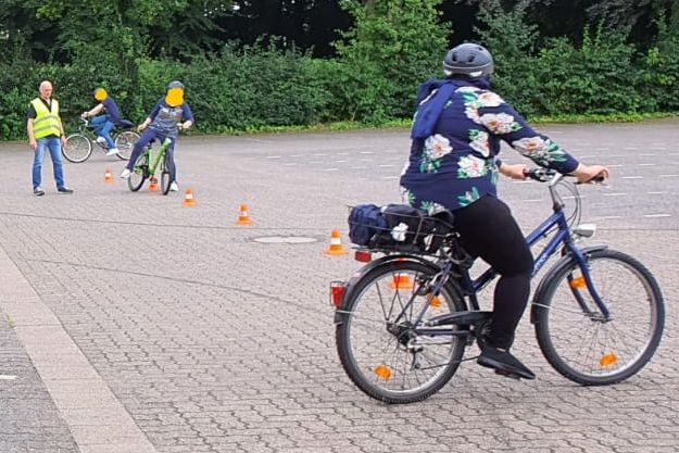 POL-STD: Fahrradschulung für Zuwanderer