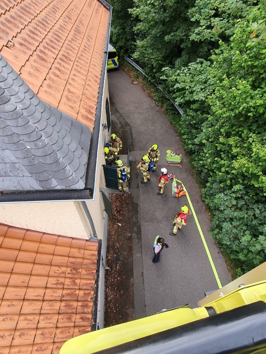 POL-ME: Brandstiftung in leerstehendem Wohnhaus - Polizei stellt jugendliches Trio - Ratingen - 2006119