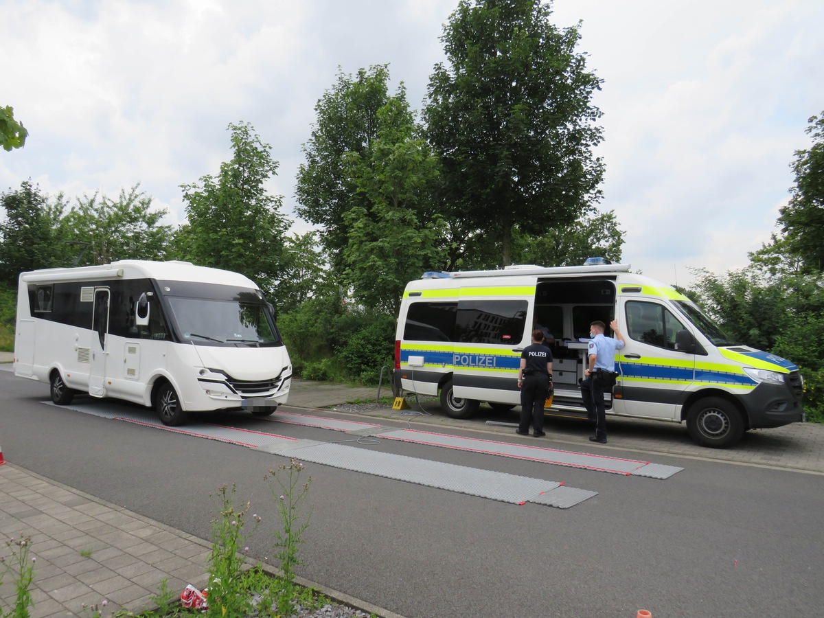 POL-ME: Großer Andrang bei Wohnwagen- und Wohnmobil-Verwiegung - Mettmann - 210746