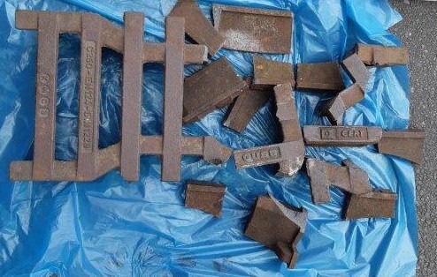 BPOL-BadBentheim: Zug überfährt Gullydeckel / Bundespolizei sucht Zeugen