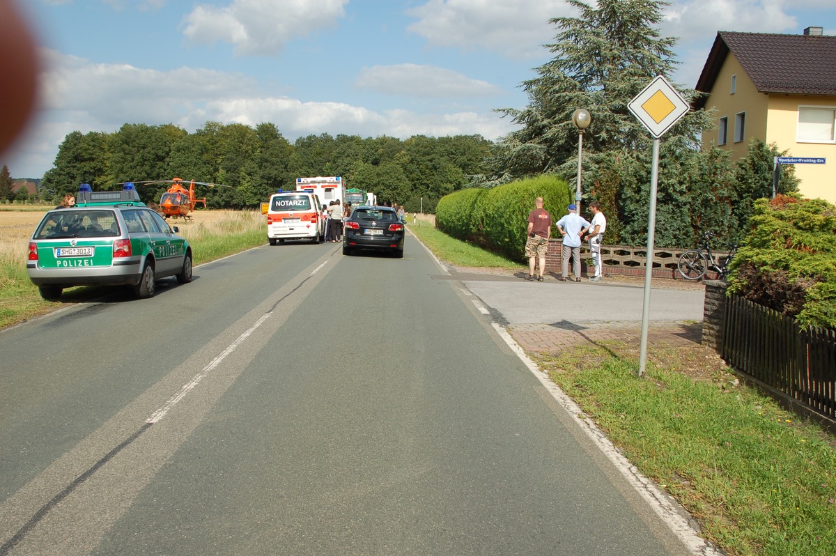 POL-STH: Schwerer Verkehrsunfall in Sachsenhagen