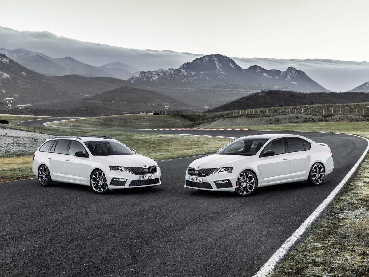 Stärkster und schnellster SKODA OCTAVIA RS im neuen Look ab sofort bestellbar (FOTO)