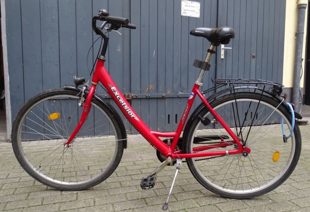 POL-FL: Flensburg - Wem gehört dieses rote Damenfahrrad?