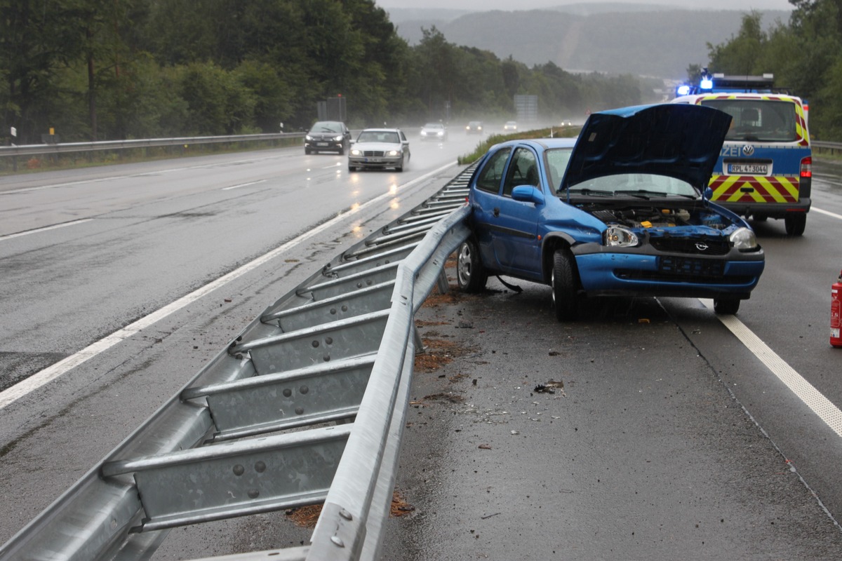 POL-PDKL: A 62/Hütschenhausen, Zu schnell auf nasser Fahrbahn