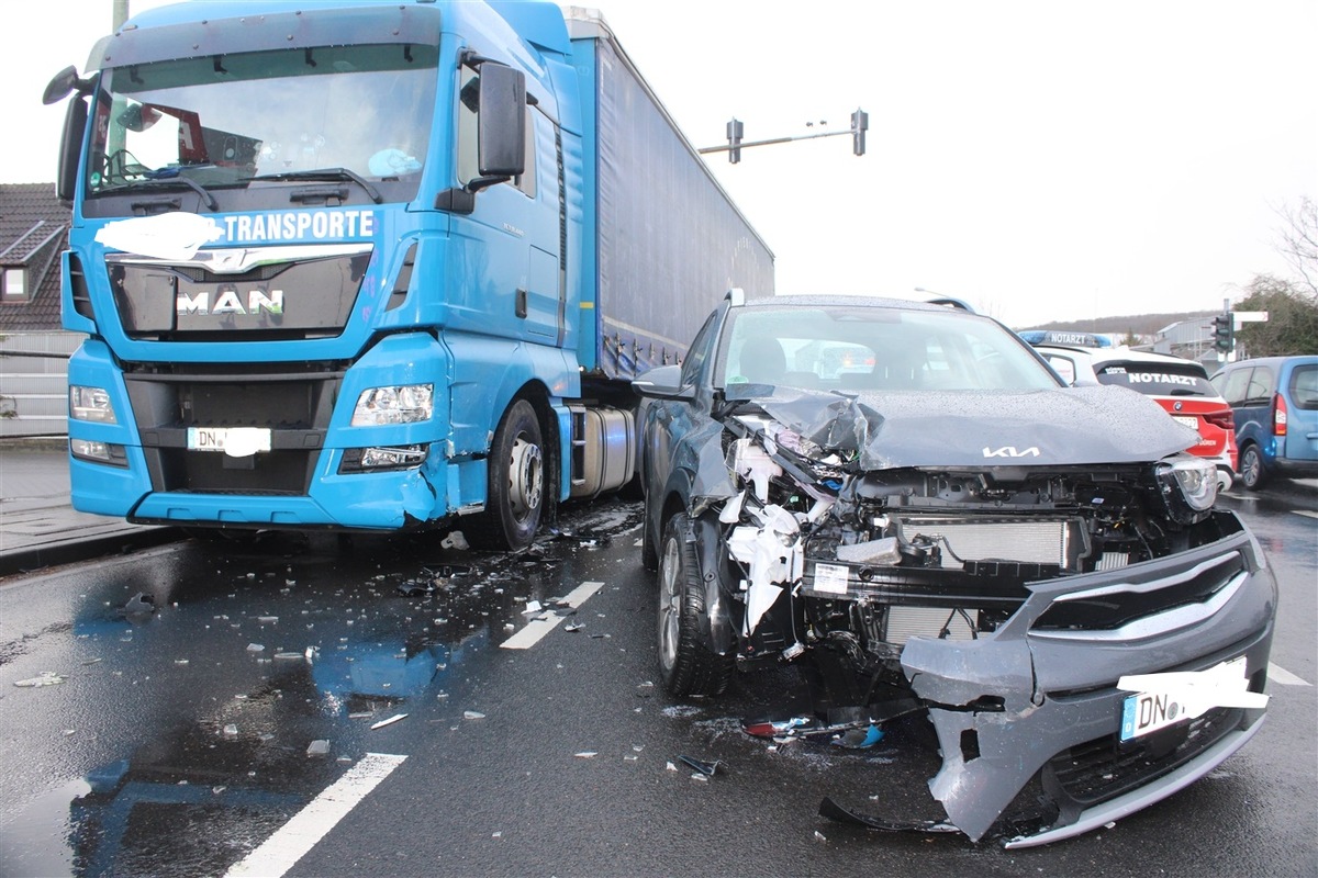 POL-DN: Unfall am Orteingang Kreuzau