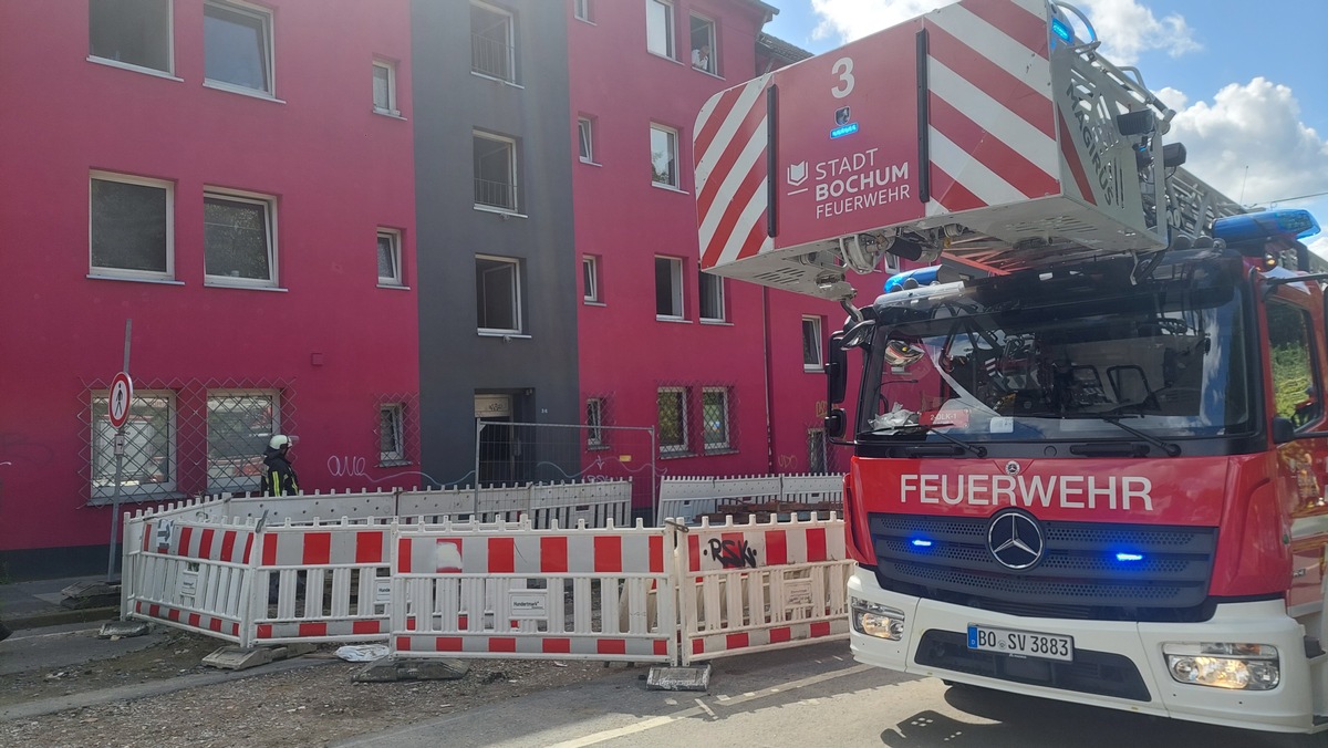 FW-BO: Brand in einem Hausflur!