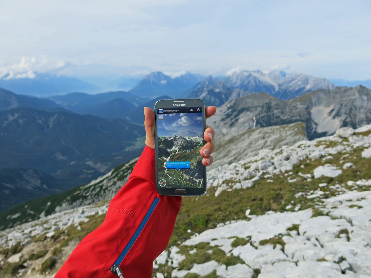 Weltweit einzigartig - Tourenplanung in 3D / Die preisgekrönte App und das Tourenportal www.outdoor-guides.de bieten völlig neue Möglichkeiten für Wanderer, Bergsteiger und Mountainbiker