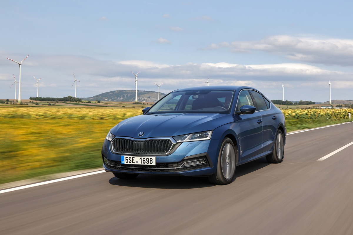 Mild-Hybridtechnologie: SKODA OCTAVIA jetzt mit 81 kW (110 PS) starkem 1,0 TSI e-TEC verfügbar