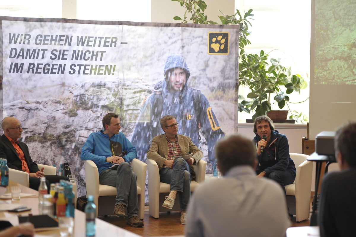 Jack Wolfskin übernimmt Vorreiterrolle für saubere Produktion von Outdoor-Bekleidung