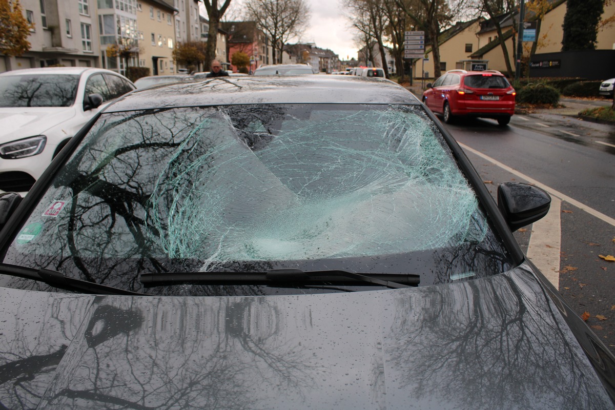 POL-DN: Pedelec-Fahrer schwer verletzt