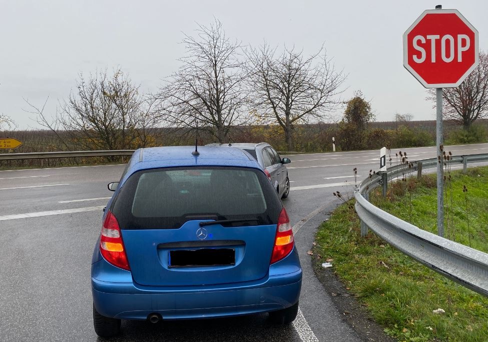 POL-PDLD: A65/AS Edenkoben - Auffahrunfall am Stoppschild