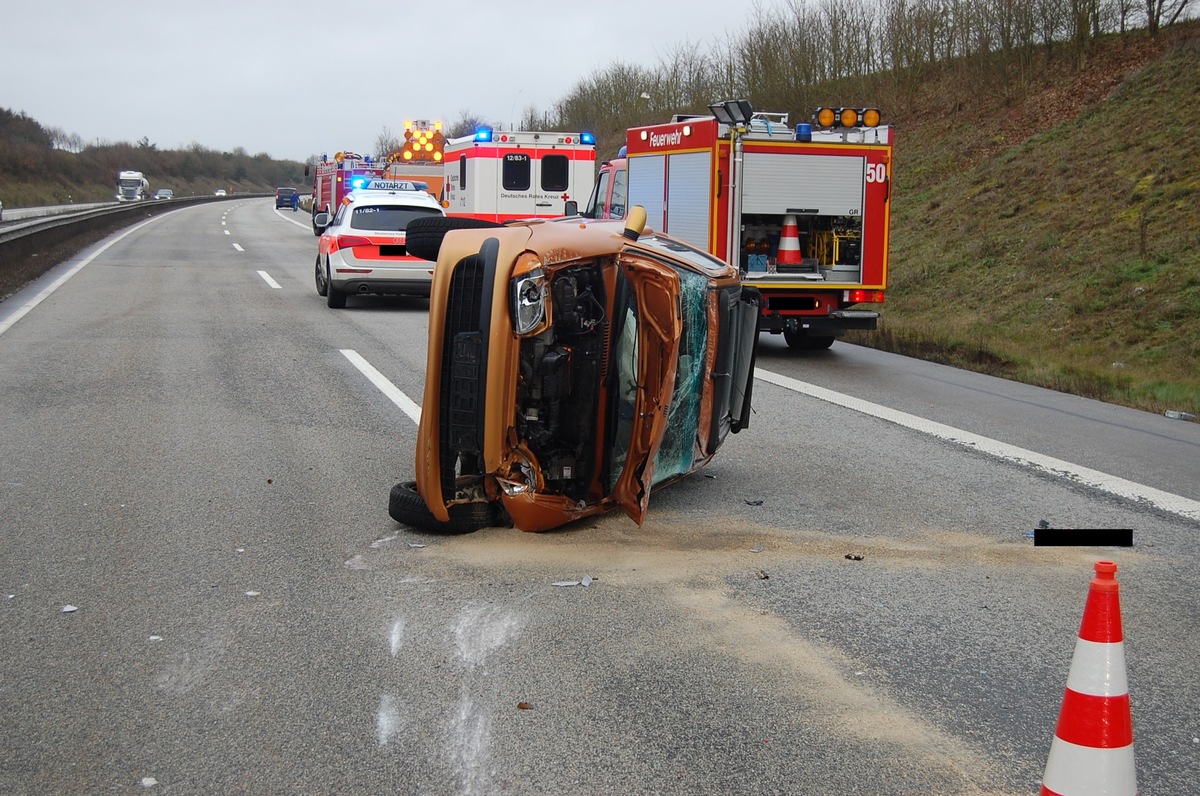 POL-PDKL: A63/Winnweiler, Zu schnell gefahren - Pkw überschlägt sich