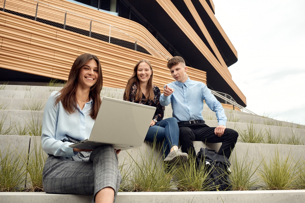 Duales Studium bei Lidl lohnt sich / Lidl begrüßt 154 neue Studierende mit vielfältigen Perspektiven und Top-Vergütung