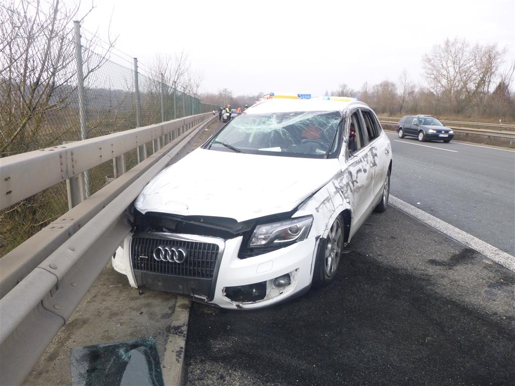 POL-VDMZ: Mainz, A 60, PKW überschlägt sich Ingelheim, A 60, Vollsperrung nach Verkehrsunfall