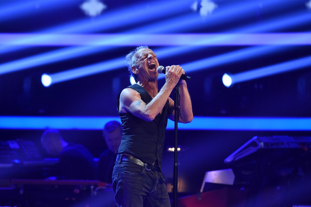 &quot;Bist Du der deutsche Iggy Pop?!&quot; Punkrocker Lutz (62) flasht The BossHoss in den Blind Auditions bei &quot;The Voice Senior&quot; - am Sonntag, 24. November, in SAT.1