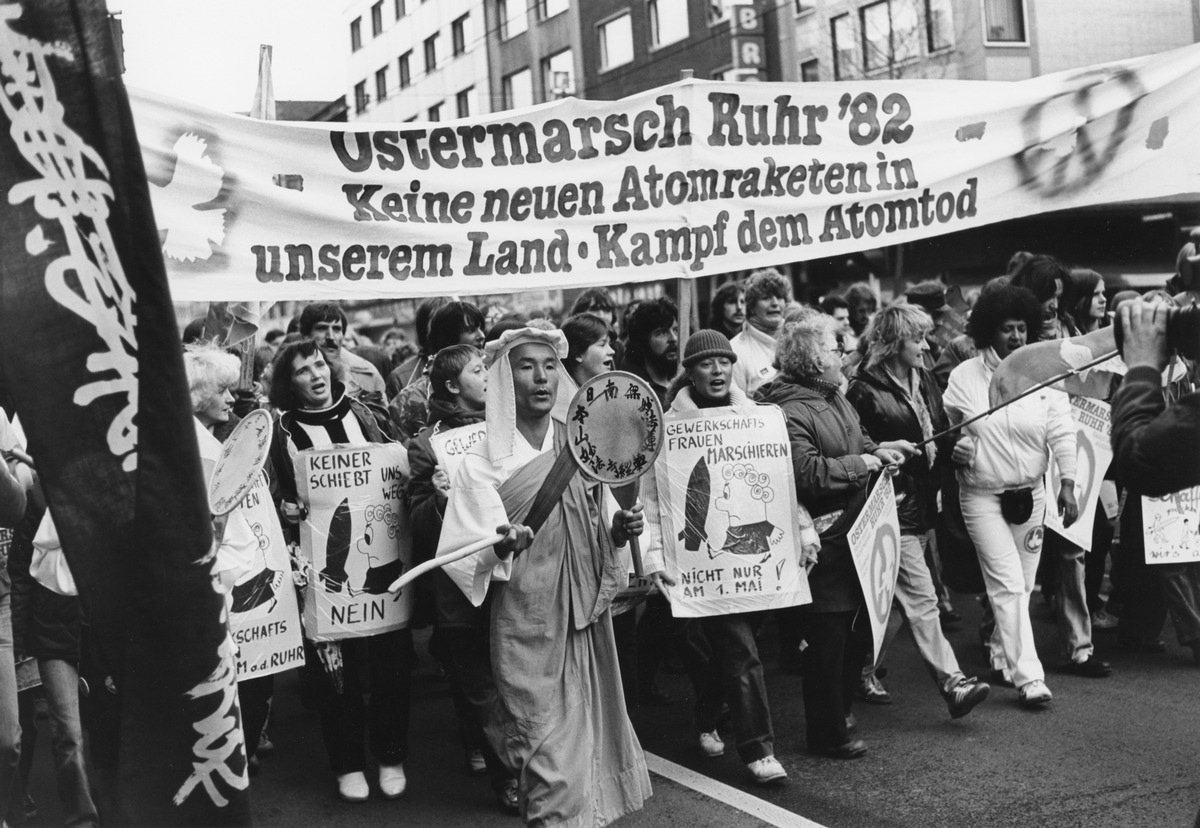 Rheinische Kirche stellt Tausende Fotos kostenfrei bereit / Archiv hat 5000 Motive zum &quot;Alltag in der jungen Republik&quot; digitalisiert