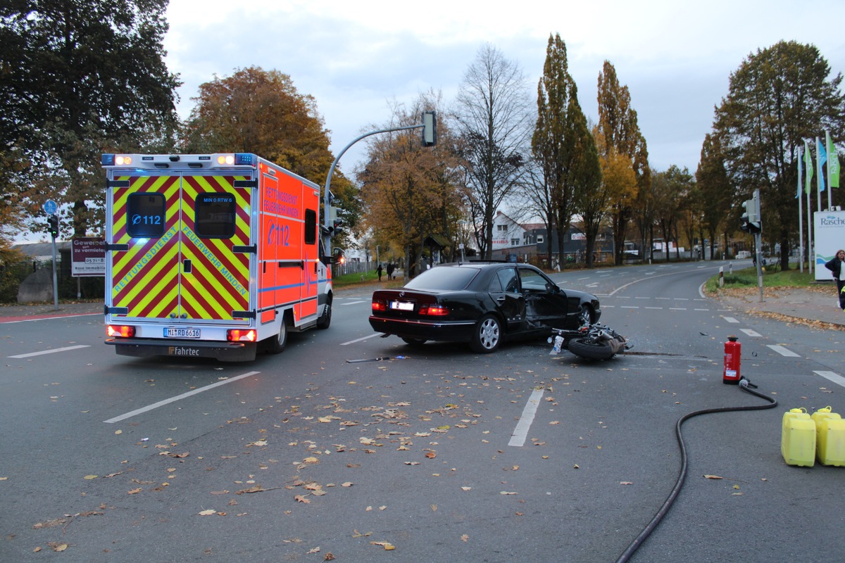 POL-MI: Pkw-Fahrer übersieht Motorrad