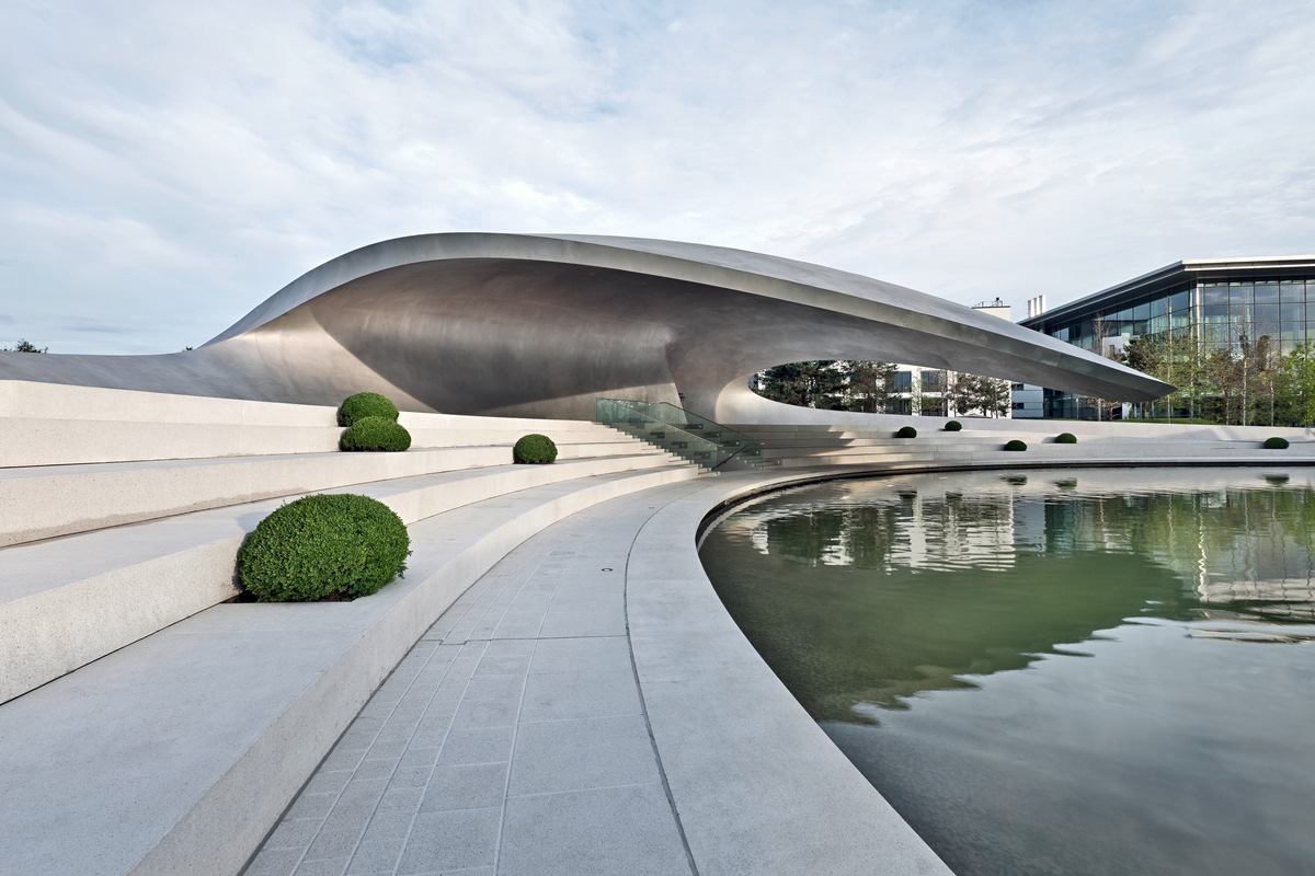 Porsche Pavillon eröffnet in der Autostadt