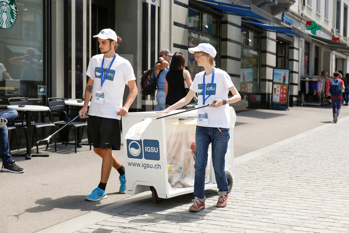 Medienmitteilung: «Erfolgreiche Quartieraktion gegen Littering in Suhr»