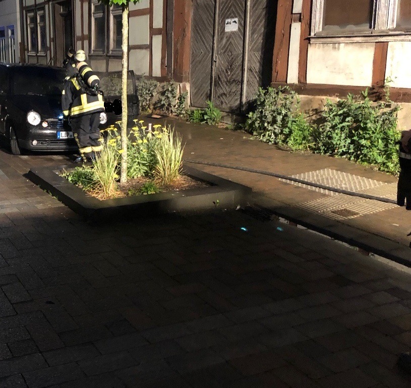 FW Lügde: PKW-Brand