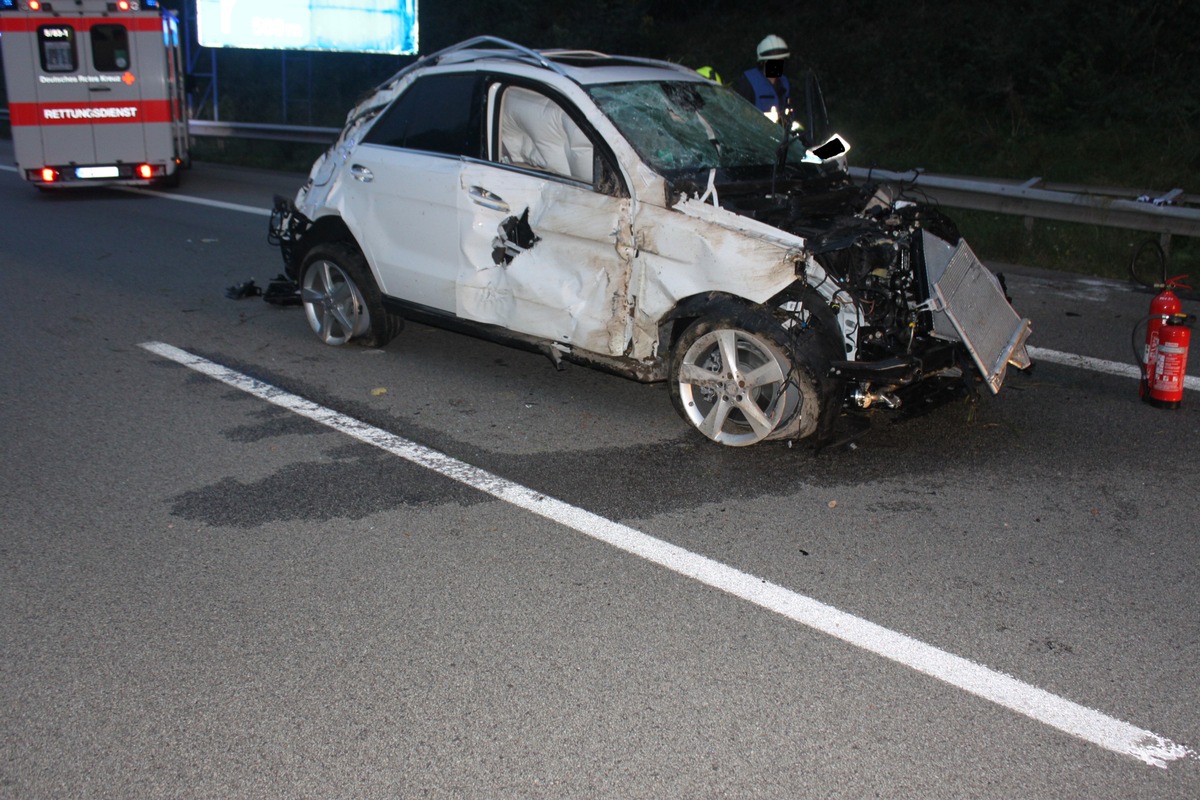 POL-PDKL: A 62/Glan-Münchweiler
Pkw überschlägt sich mehrfach