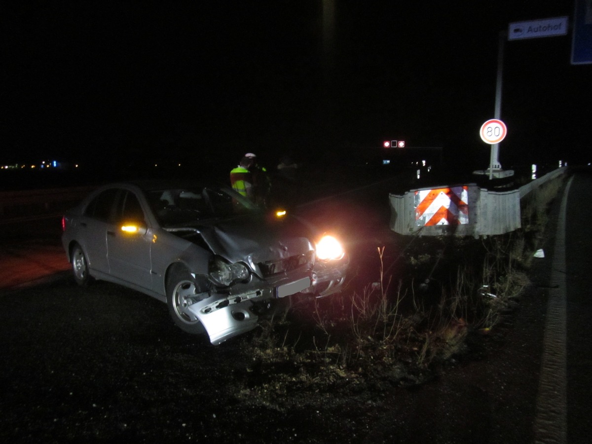 POL-VDMZ: Unfall unter Alkoholeinfluss