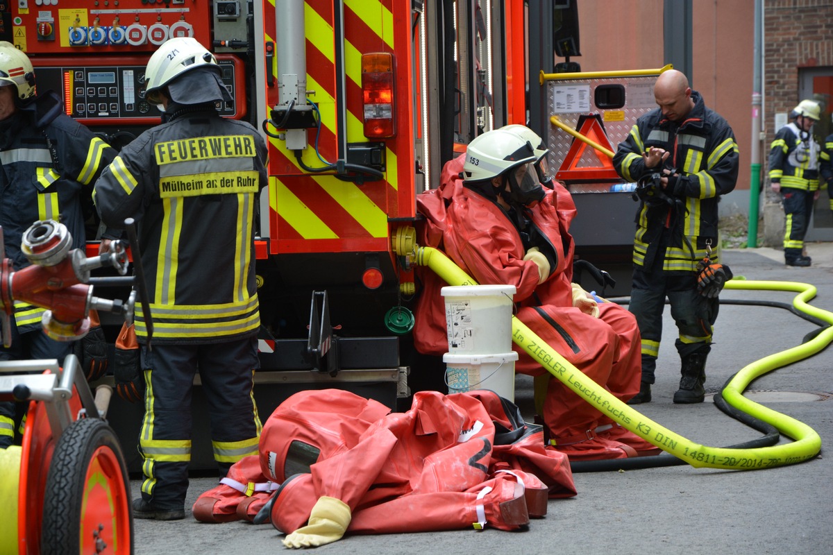 FW-MH: Gefahrguteinsatz in einem Seniorenwohnheim