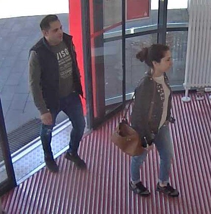 POL-BN: Foto-Fahndung: Mutmaßliche Diebe hoben mit gestohlenen Karten Geld ab - Wer kennt diese Personen?