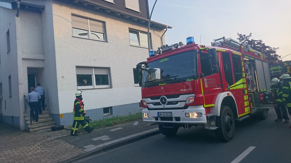 FW-WRN: Feuer_3: Essen auf Herd, Rauchmelder ausgelöst