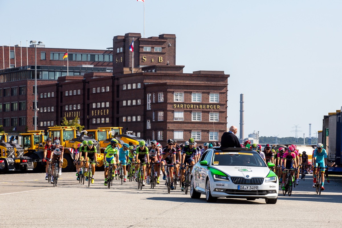 SKODA bei den EuroEyes Cyclassics: Radsport-Highlight in Hamburg (FOTO)